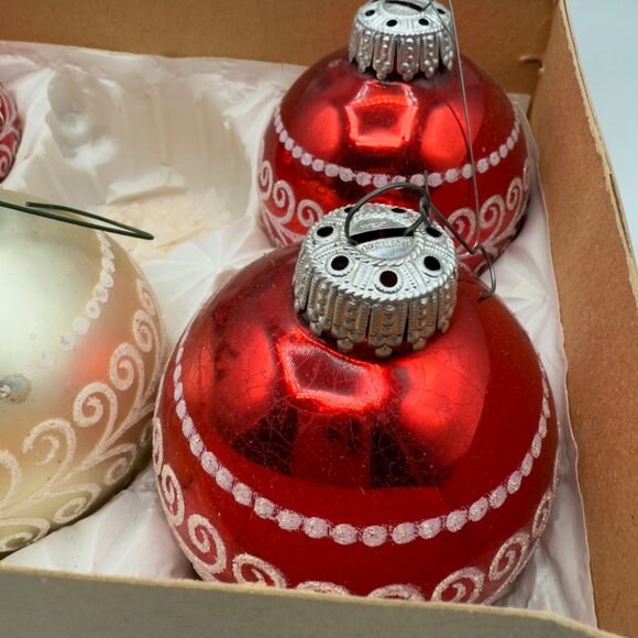 Vintage Lot Jumbo West Germany Mercury Glass Christmas Ornaments Round Red White - Picture 2 of 16